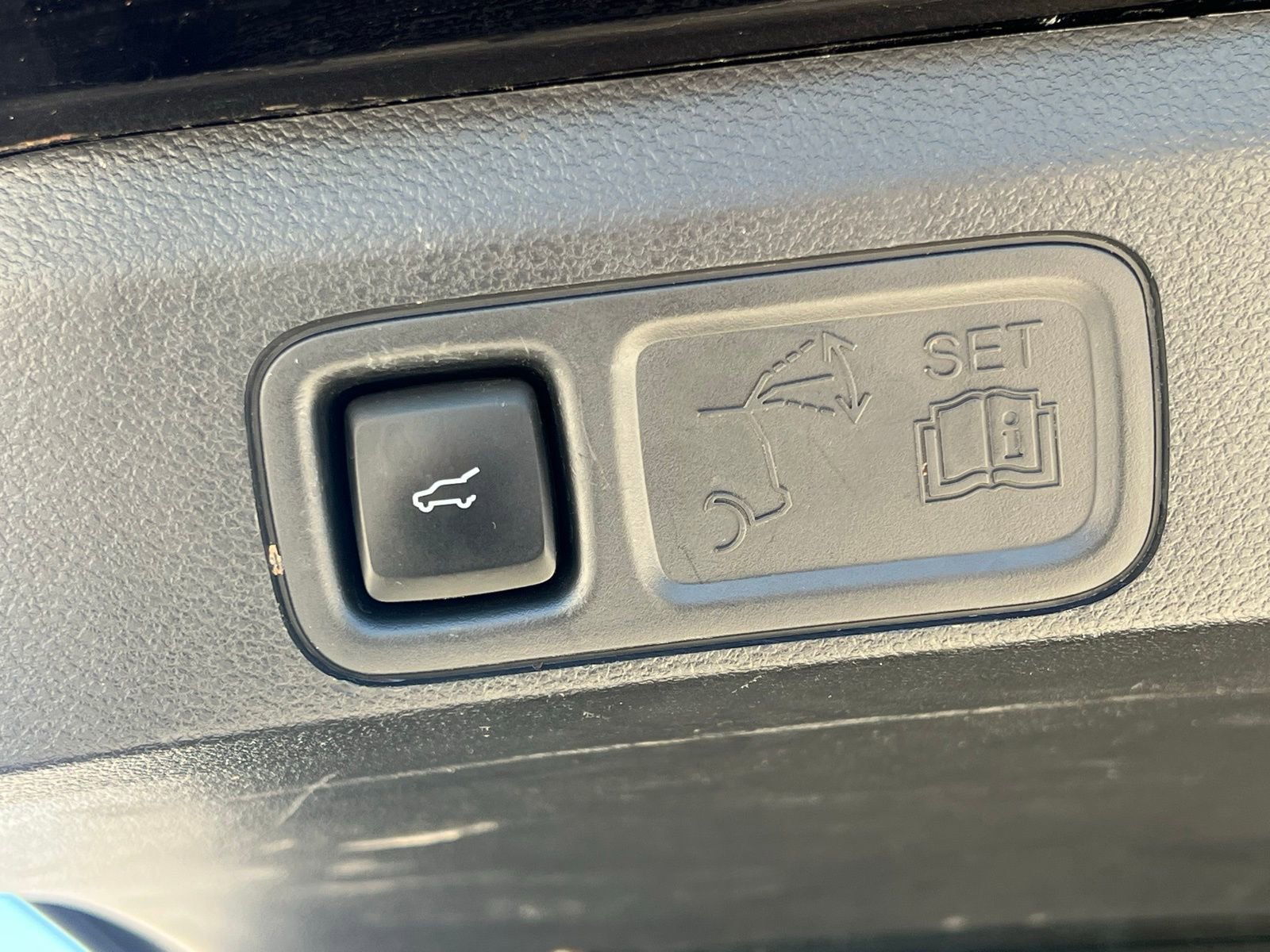 Used 2024 Ford Expedition Max XLT image 16