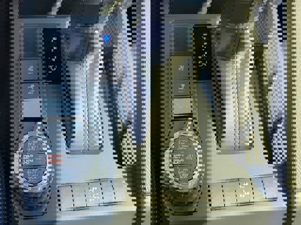 New 2025 Toyota Tacoma TRD Off-Road image 25