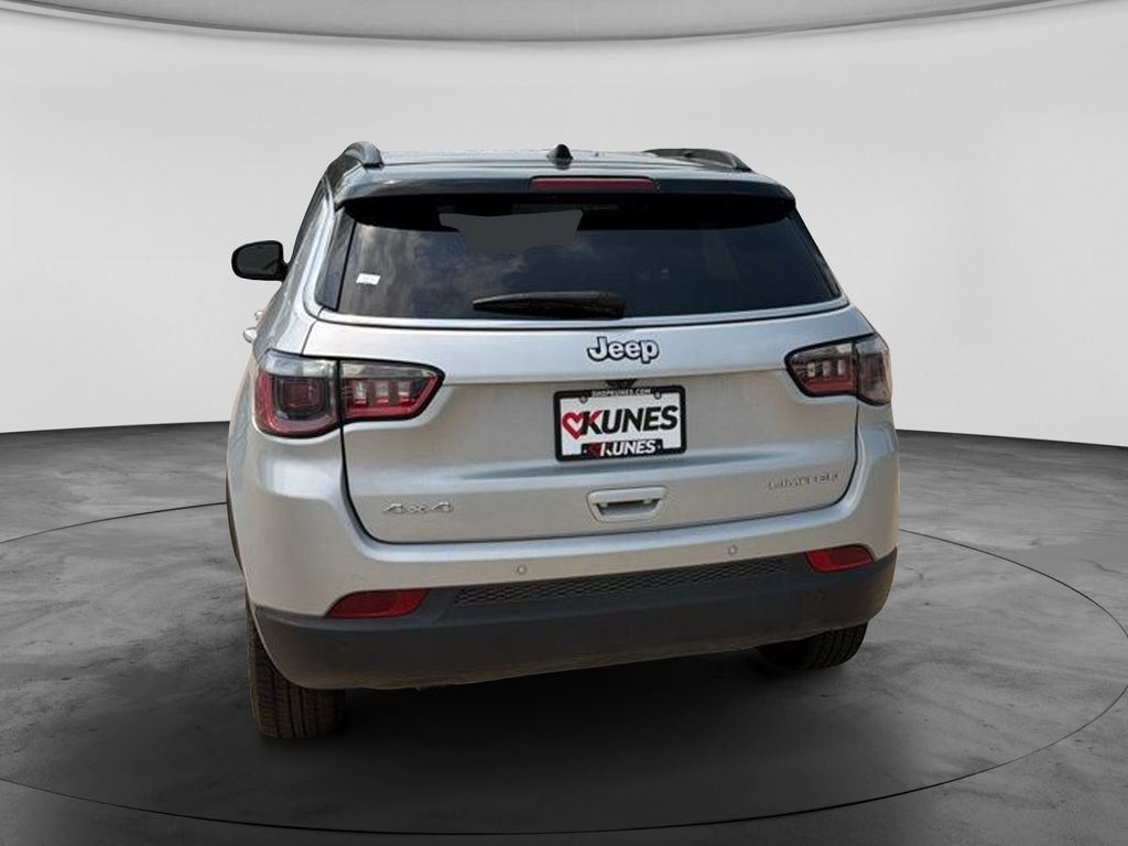 Used 2025 Jeep Compass Limited AWD/4WD image 9