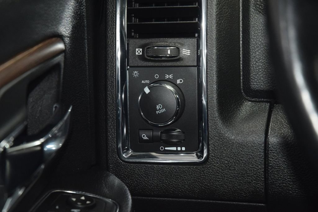 Used 2017 RAM 2500 Laramie w/ Sport Appearance Group AWD/4WD image 30