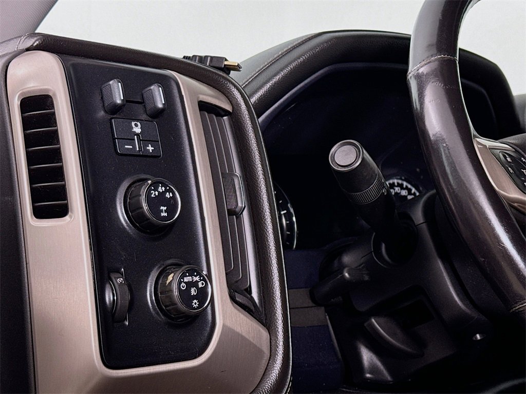 Used 2015 GMC Sierra 3500 Denali w/ Duramax Plus Package image 10