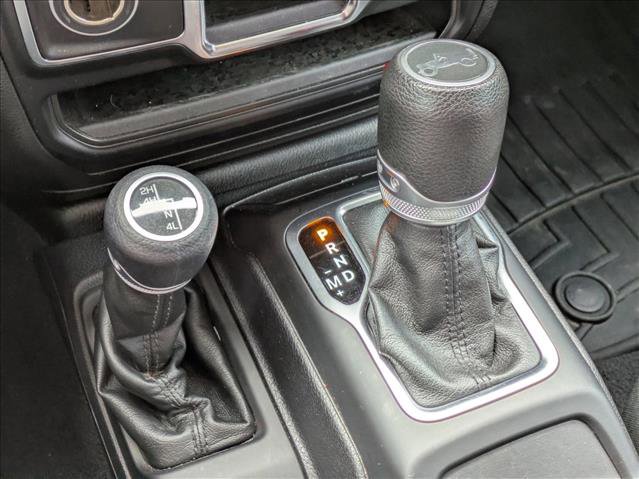 Used 2019 Jeep Wrangler Sport image 14