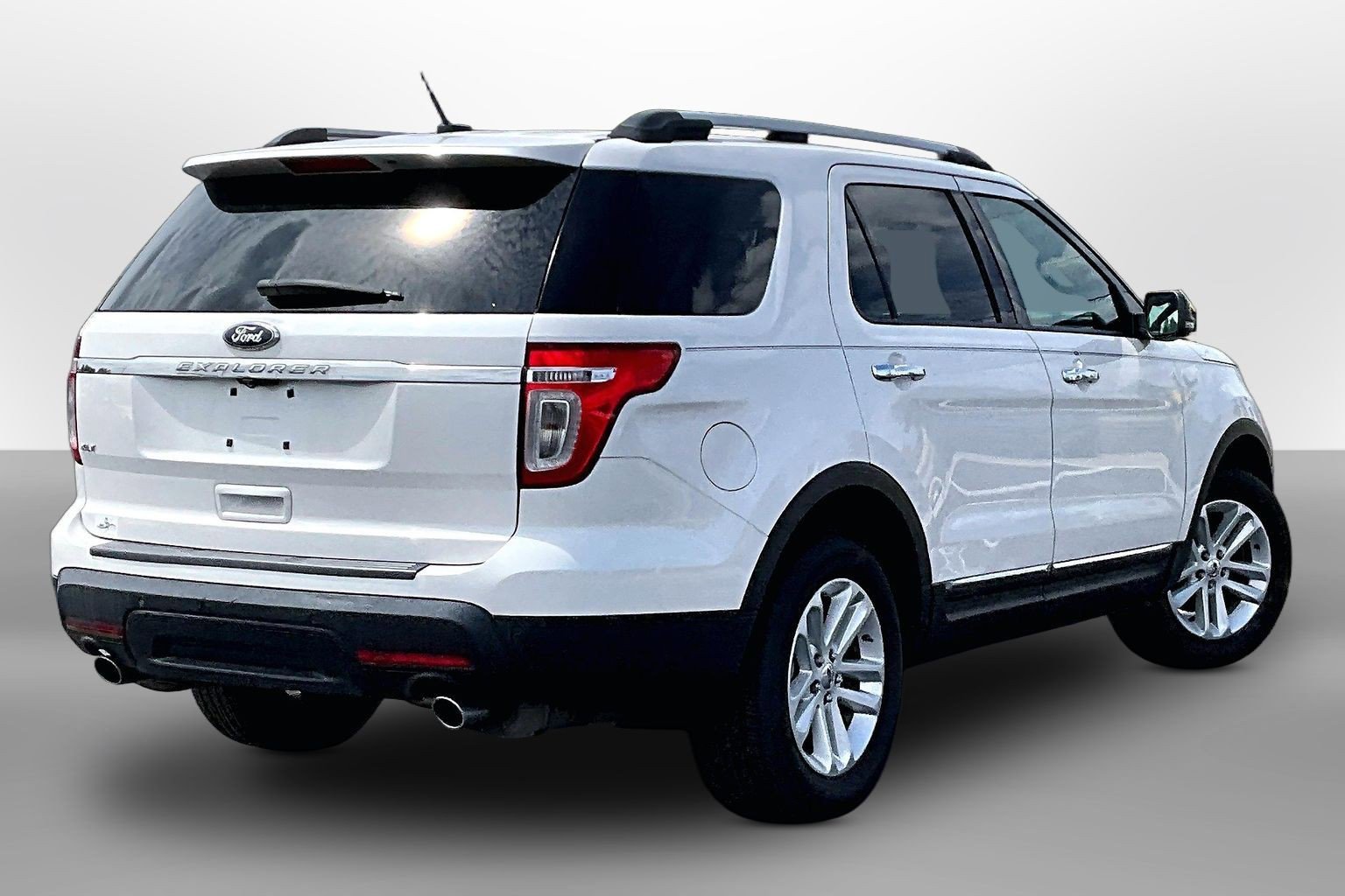 Used 2011 Ford Explorer XLT w/ 202A Rapid Spec Order Code FWD image 11