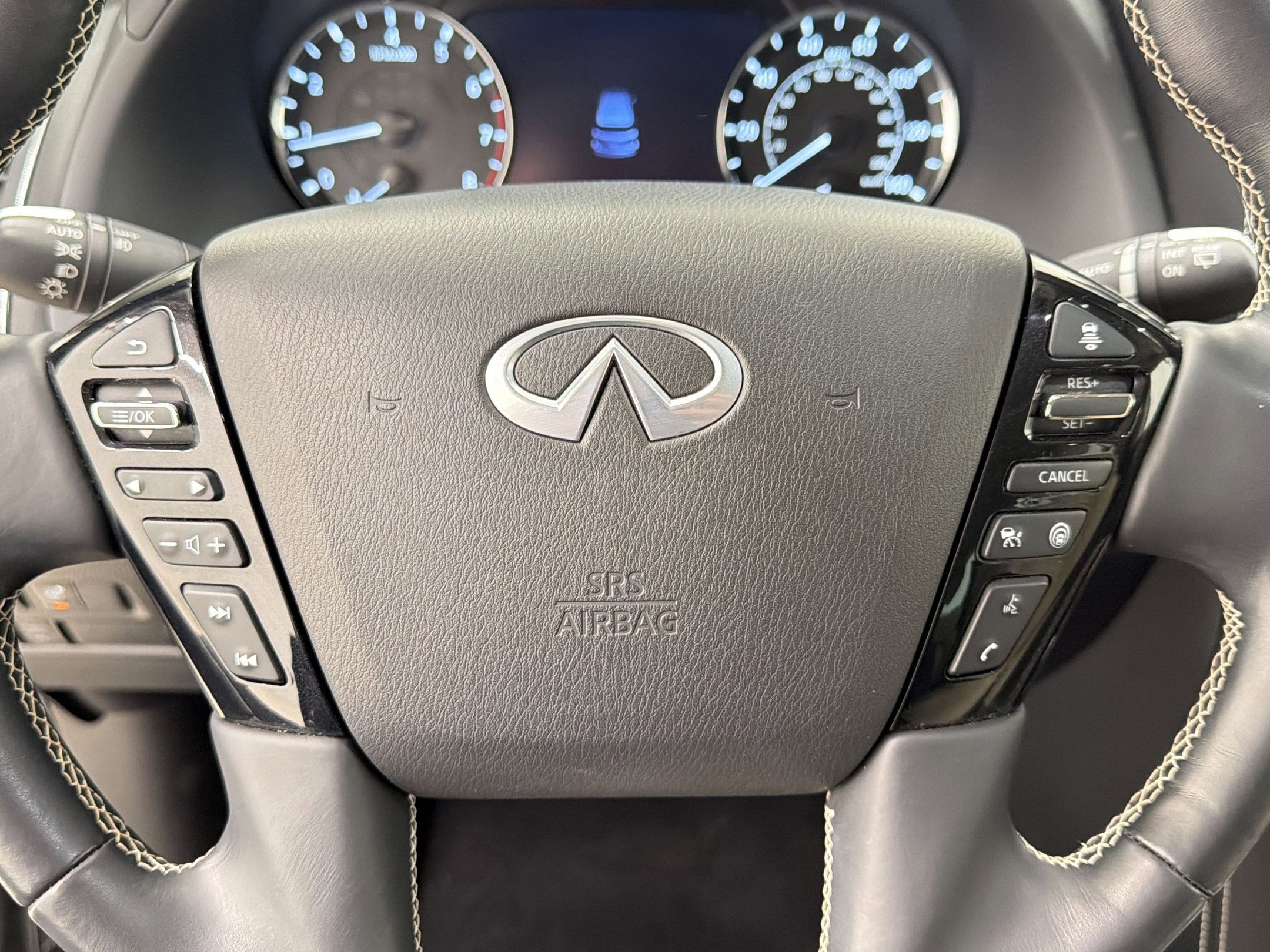 Used 2023 INFINITI QX80 Premium Select w/ Cargo Package image 16