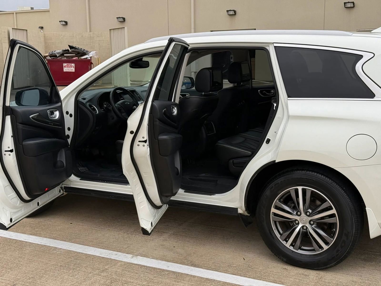 Used 2016 INFINITI QX60 FWD w/ Premium Plus Package image 9