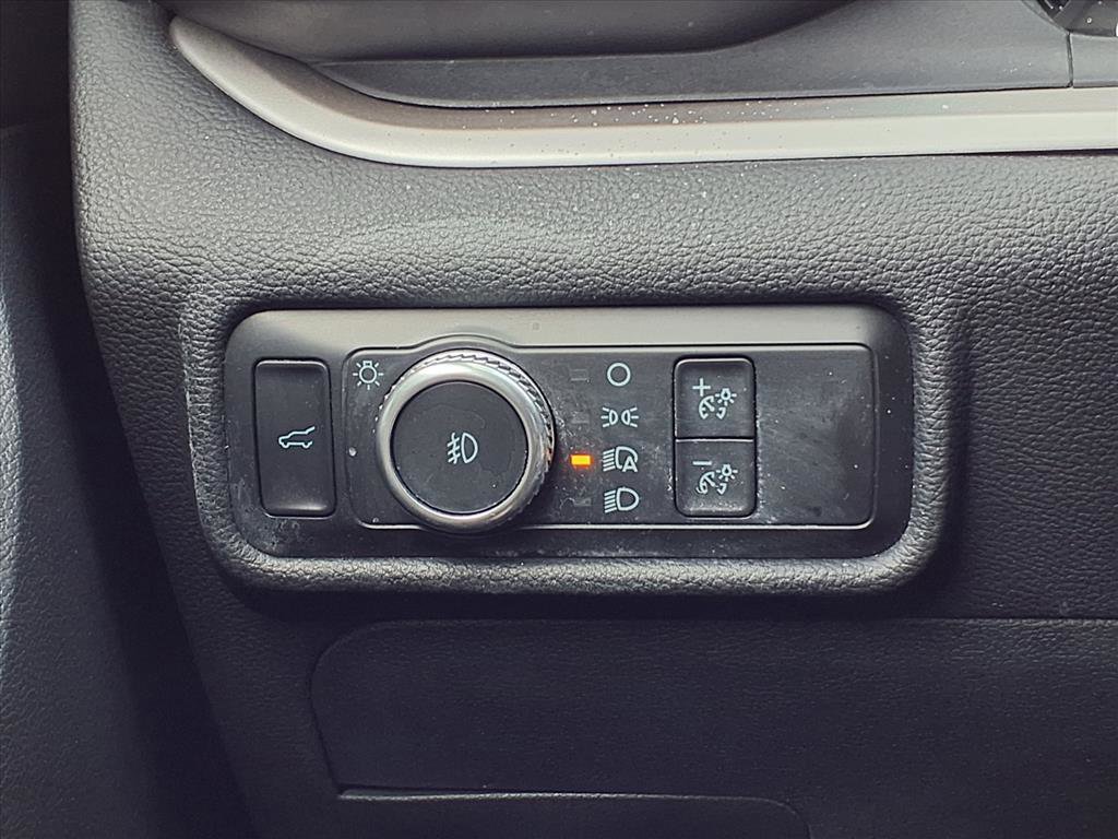 Used 2021 Ford Explorer XLT w/ Equipment Group 202A image 20