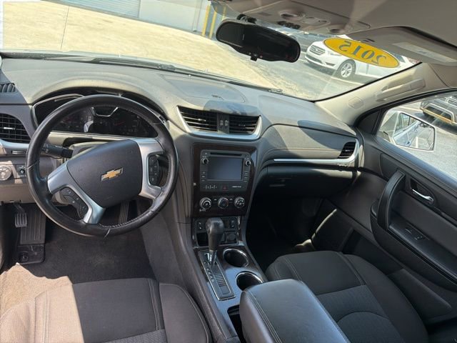 Used 2015 Chevrolet Traverse LT w/ Style and Technology Package FWD image 12