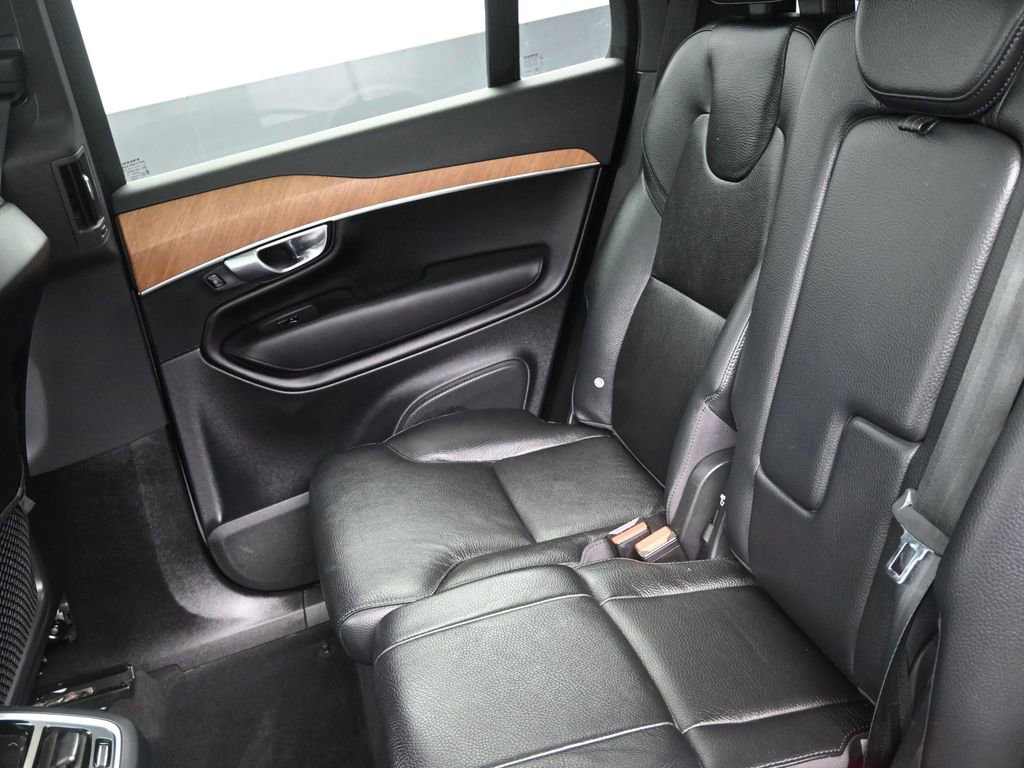 Used 2023 Volvo XC90 B6 Plus w/ Protection Package Premier image 14