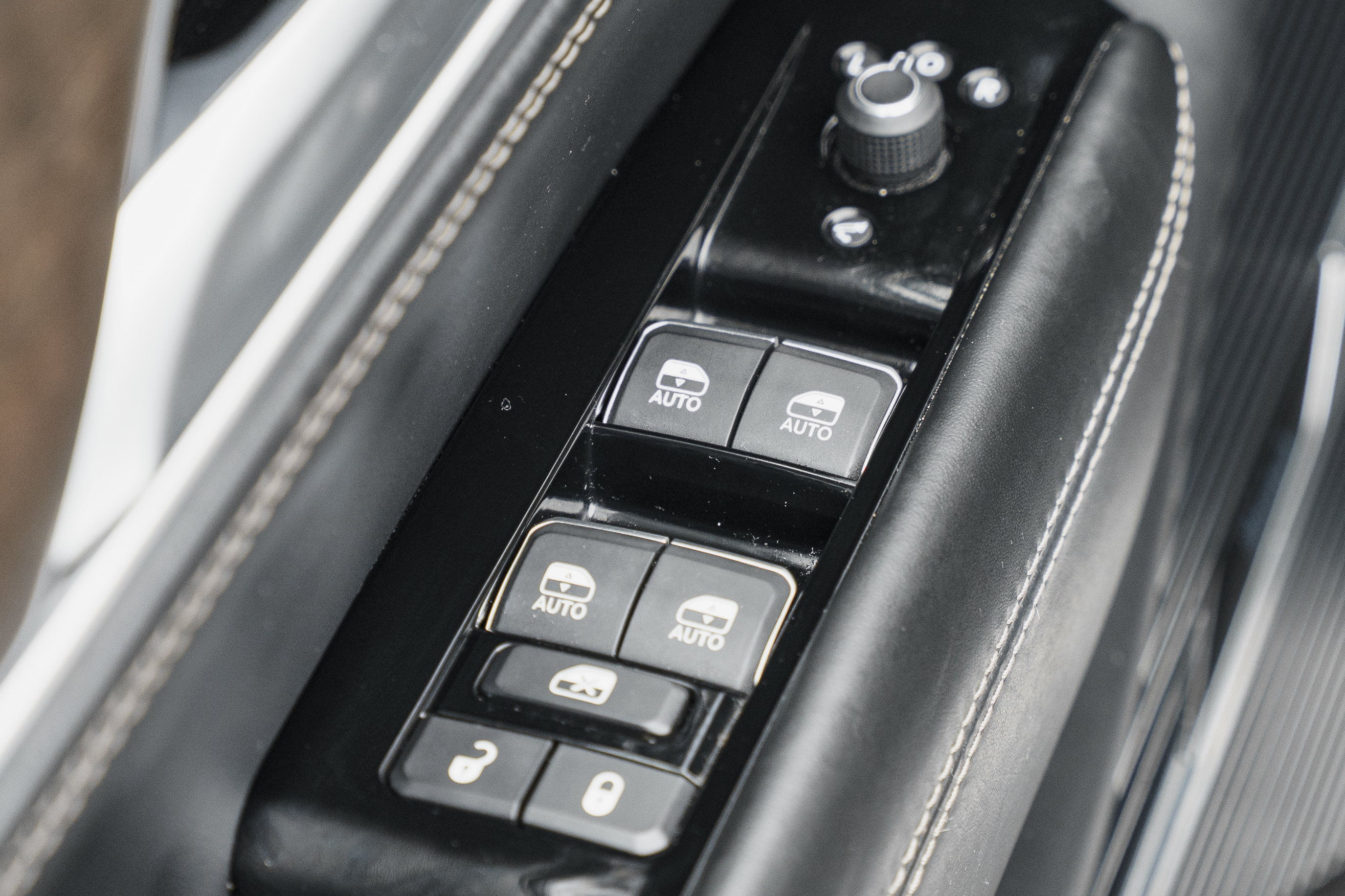 Used 2024 Jeep Grand Wagoneer L 4WD image 23