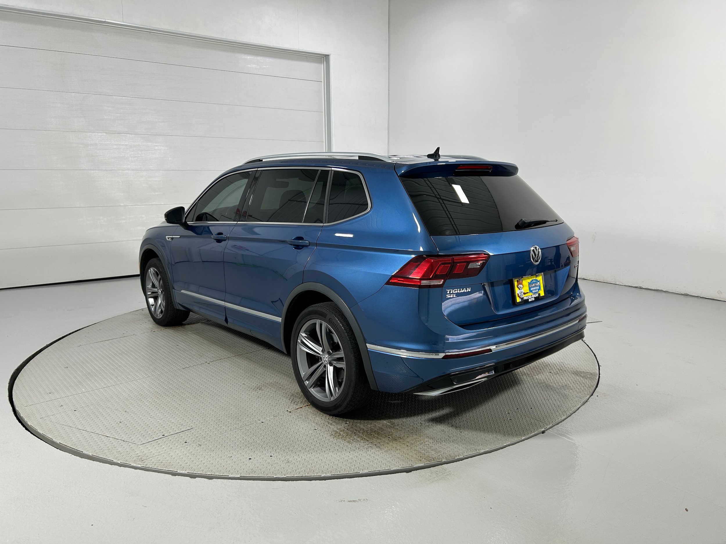 Used 2019 Volkswagen Tiguan SEL R-Line AWD/4WD image 22
