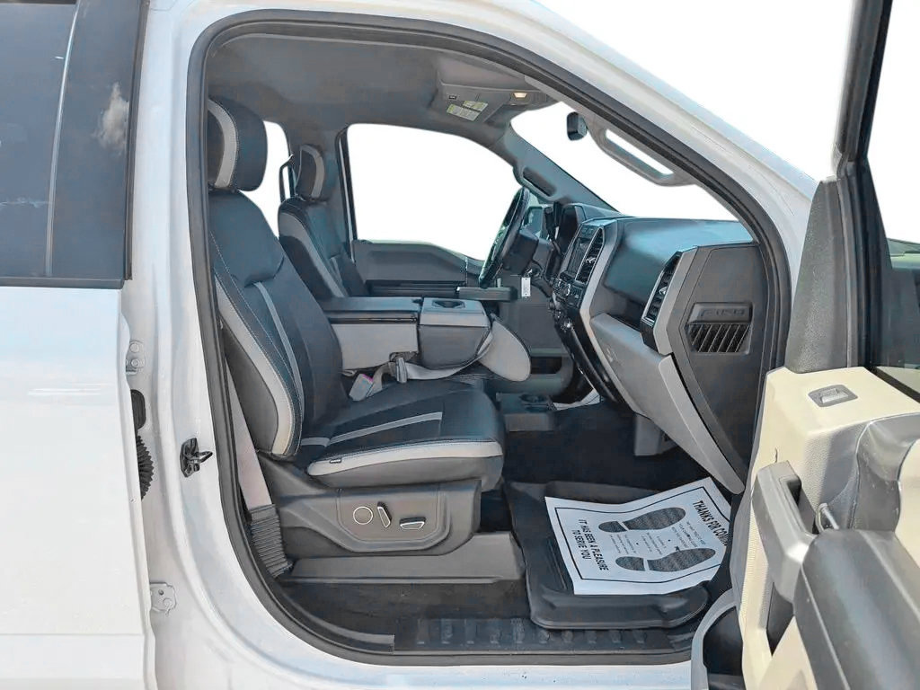 Used 2018 Ford F150 XLT w/ Equipment Group 302A Luxury AWD/4WD image 26