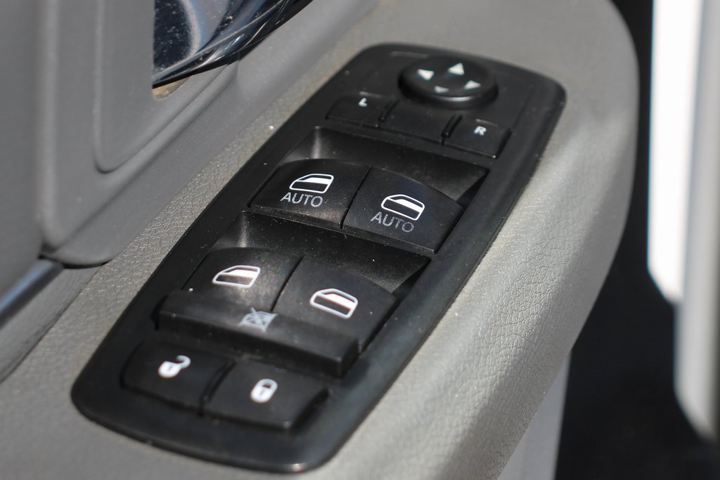 Used 2017 RAM 2500 SLT image 16