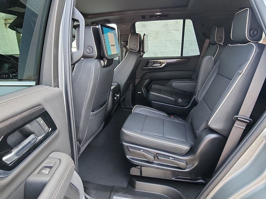 Certified 2025 GMC Yukon Elevation w/ Elevation Premium Package AWD/4WD image 25