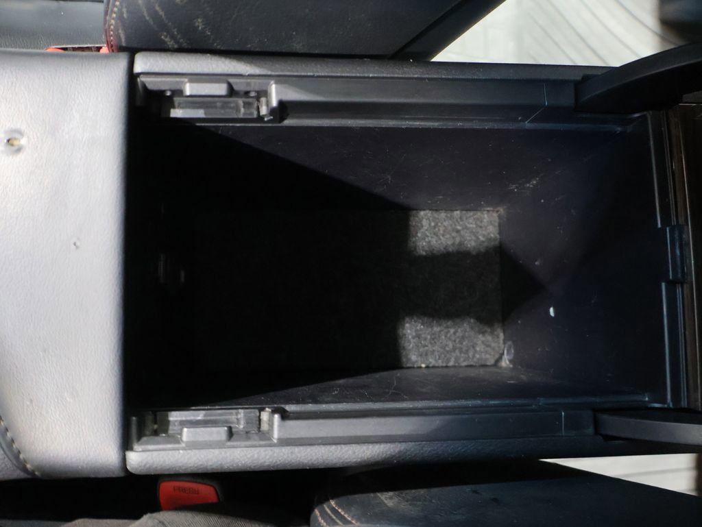 Used 2013 Toyota Avalon XLE FWD image 31
