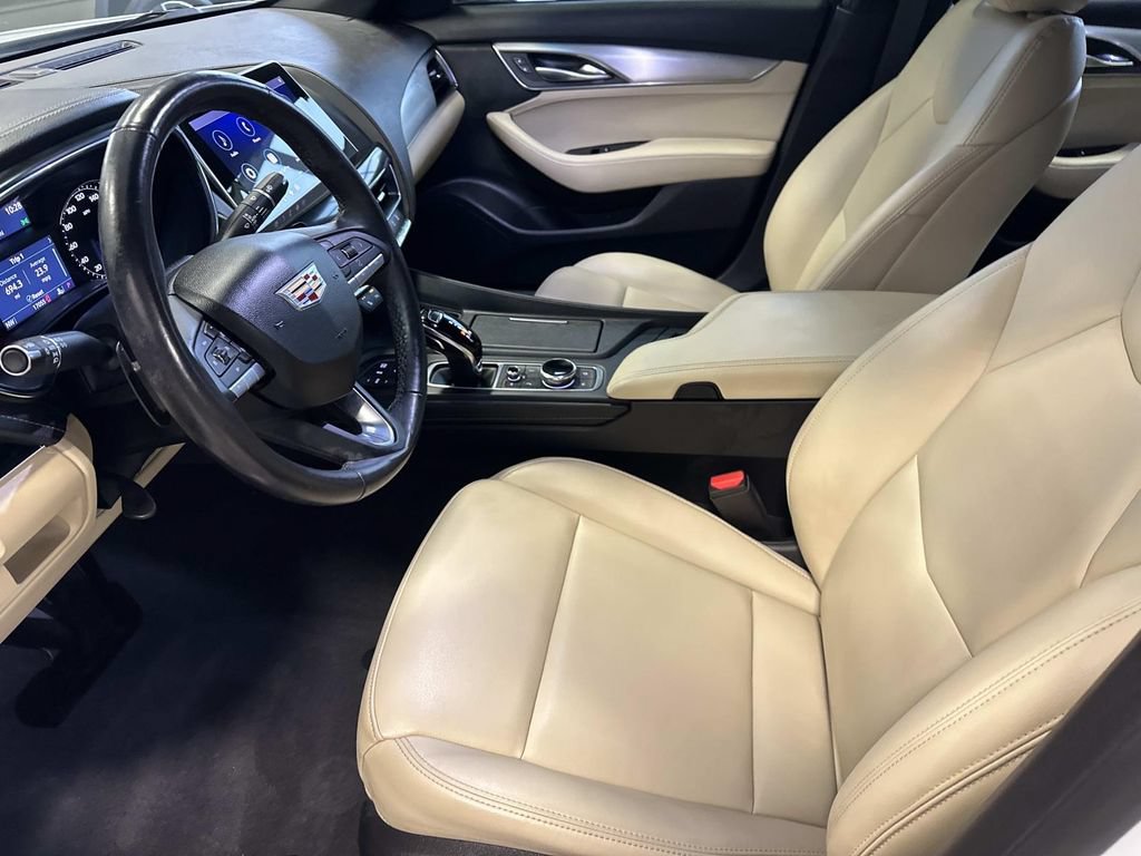 Used 2024 Cadillac CT5 Luxury w/ Cold Weather Package RWD image 18