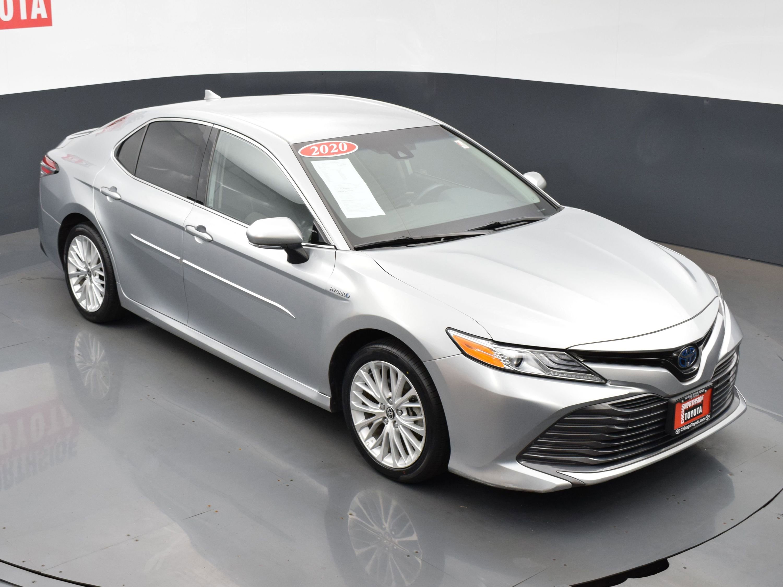 Used 2020 Toyota Camry XLE image 24