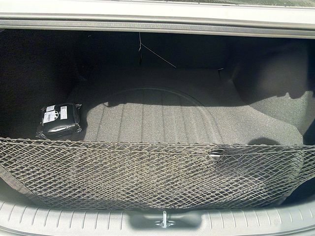 New 2026 Hyundai Elantra Limited image 28