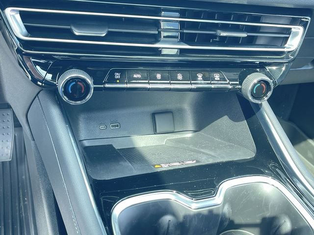 Used 2025 Chevrolet Traverse High Country w/ LPO, Floor Liner Package image 18