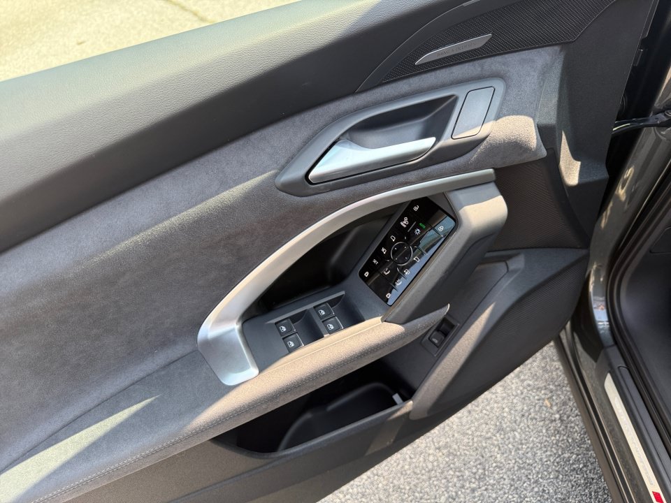 New 2026 Audi SQ5 Premium Plus AWD/4WD image 32