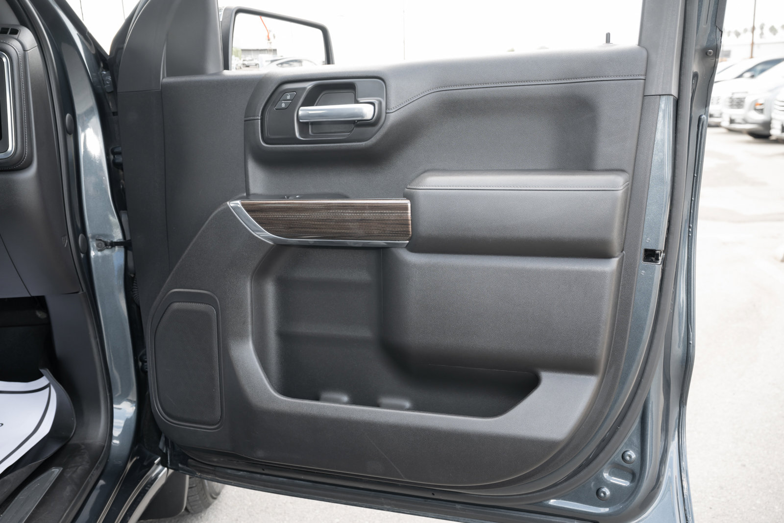 Used 2021 Chevrolet Silverado 1500 LT image 43