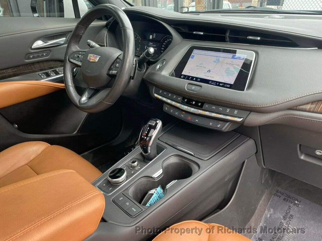 Used 2023 Cadillac XT4 Sport w/ LPO, Onyx Lite Package image 26