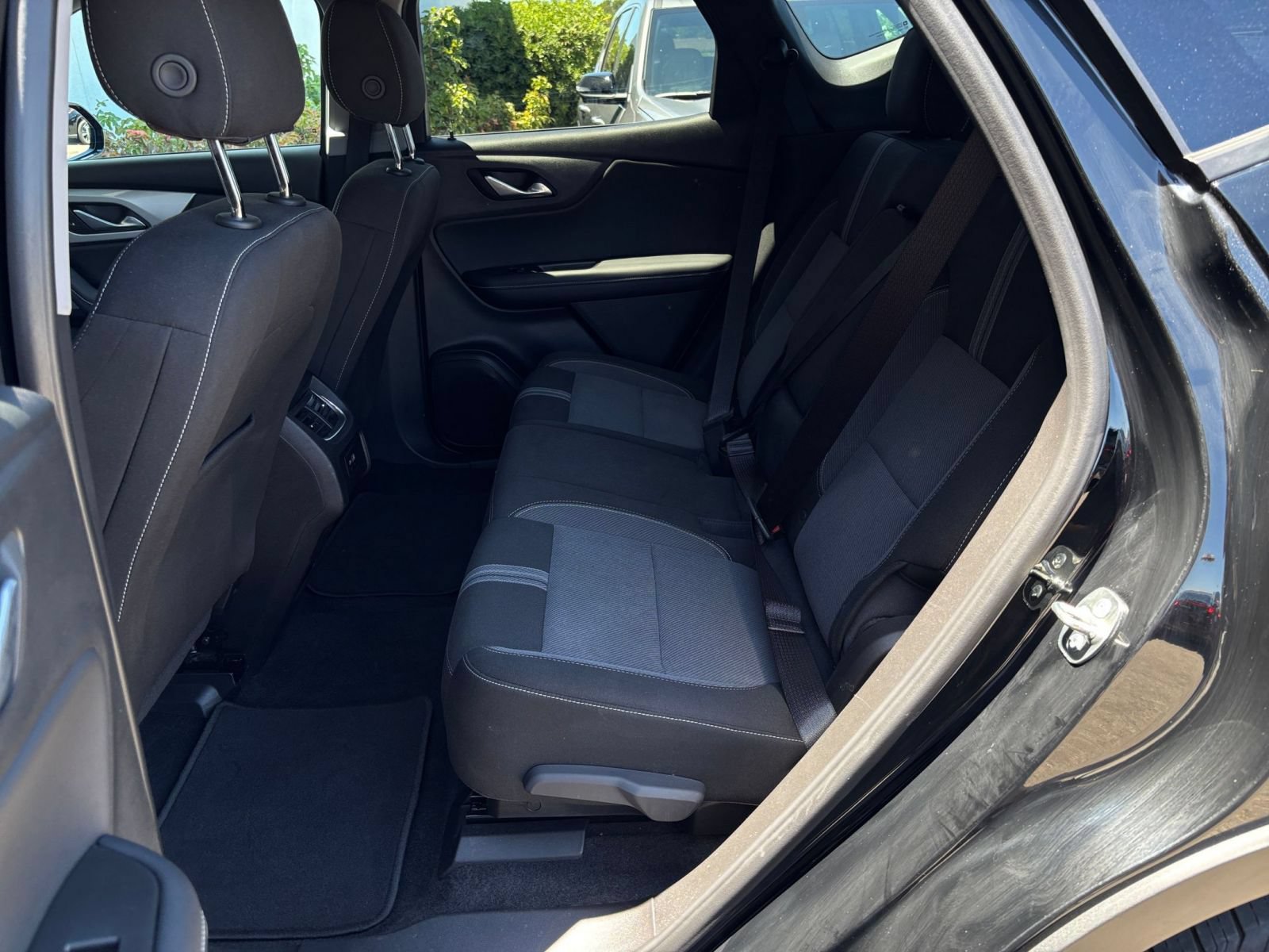 Used 2026 Chevrolet Blazer LT FWD image 27