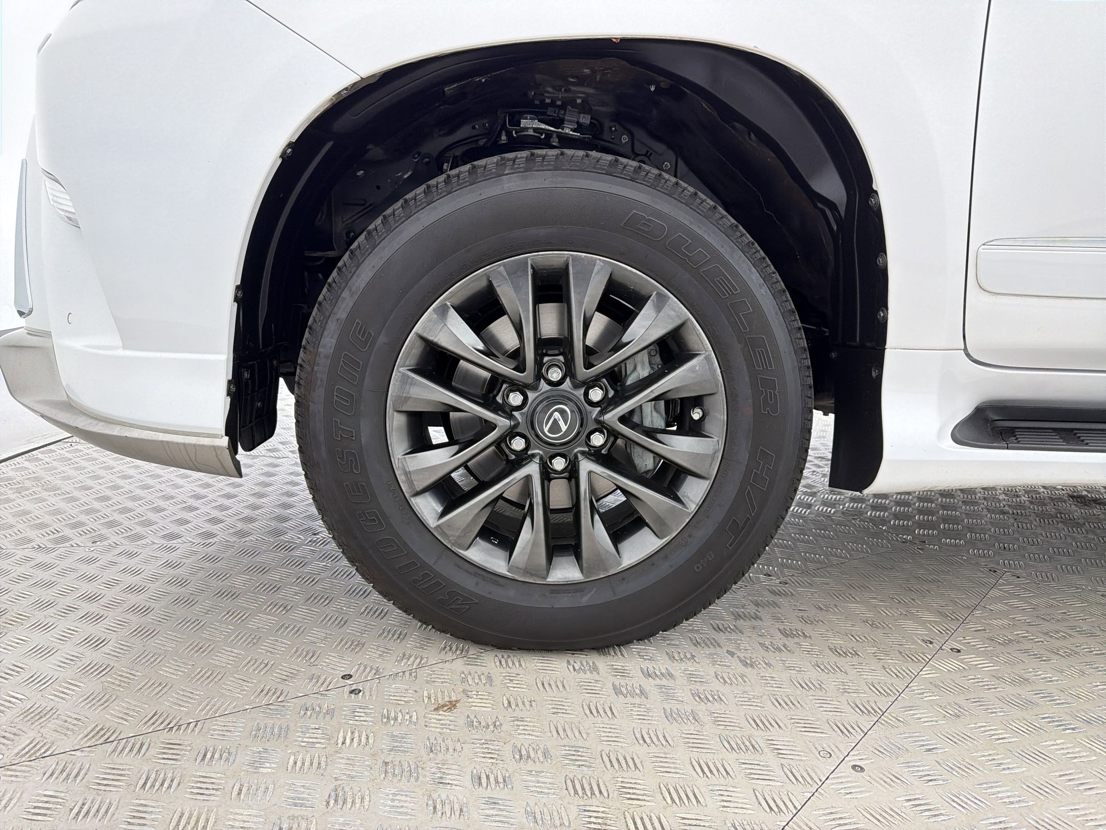 Used 2019 Lexus GX 460 Luxury AWD/4WD image 11