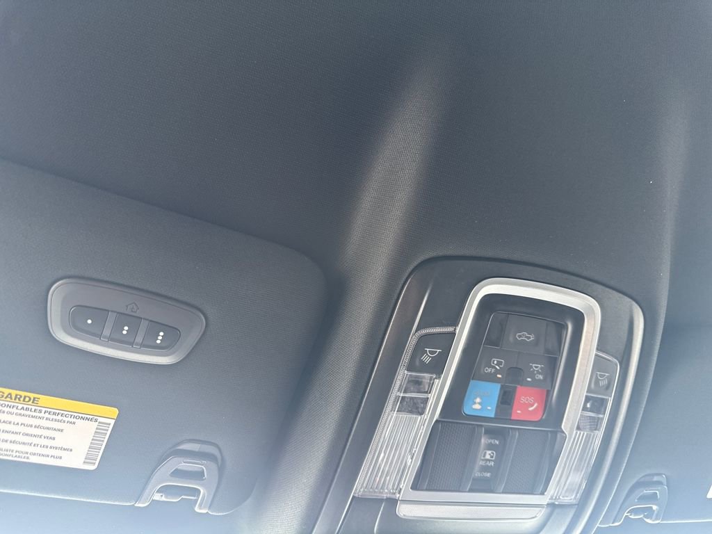 New 2026 RAM 3500 Laramie AWD/4WD image 33