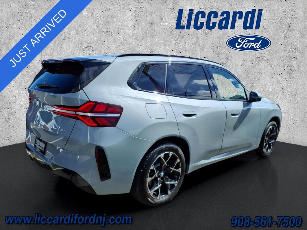 Used 2025 BMW X3 xDrive30i AWD/4WD image 4