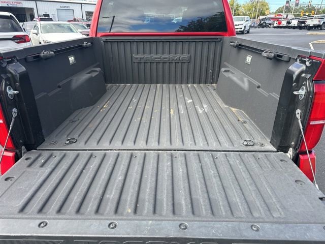 Used 2024 Toyota Tacoma TRD Off-Road image 26