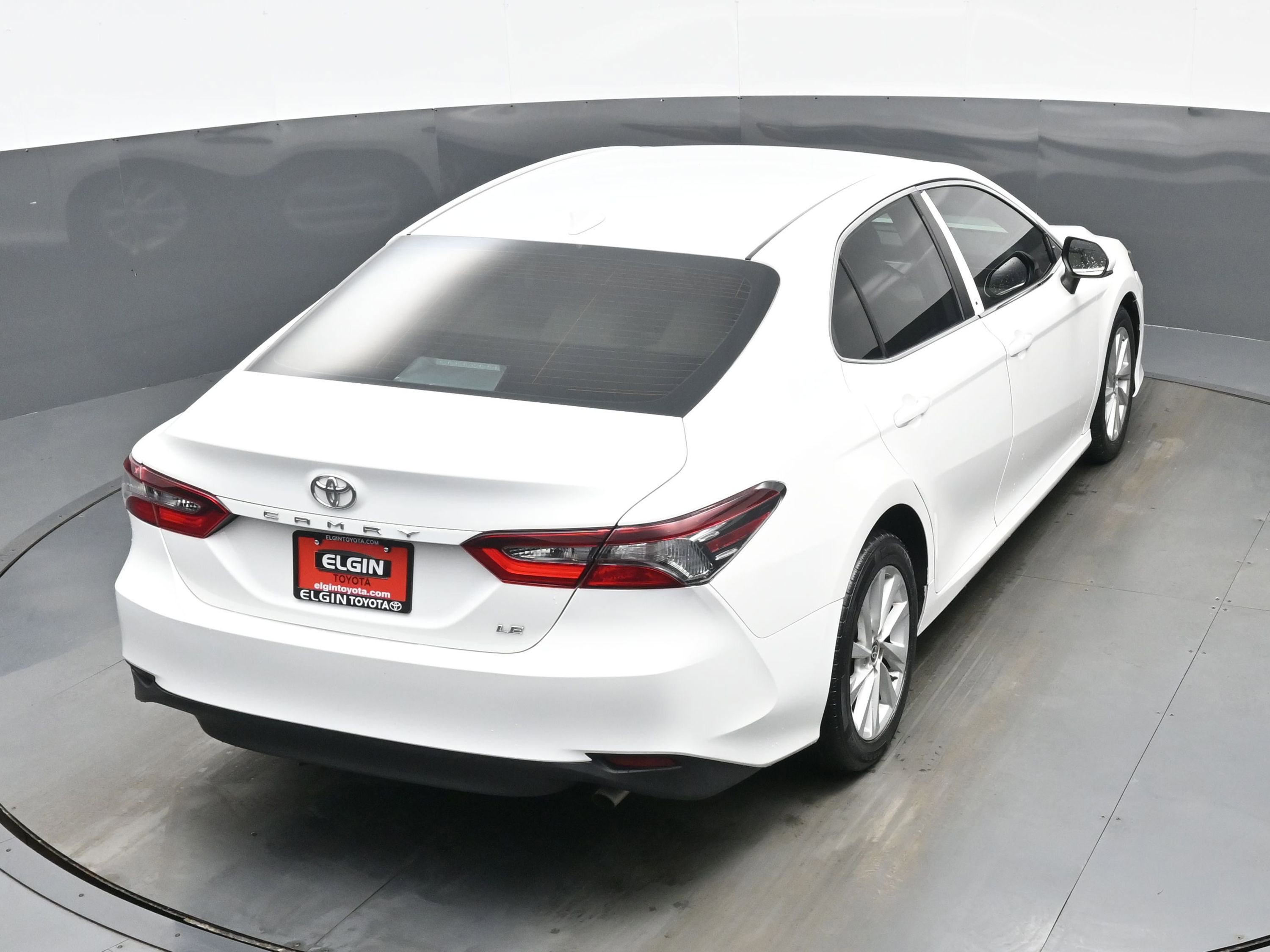 Used 2022 Toyota Camry LE image 37