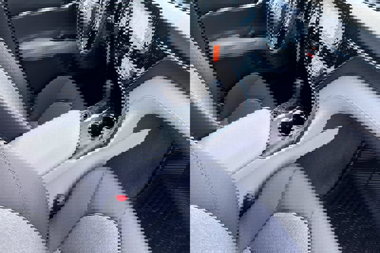 Used 2024 Toyota Camry LE AWD/4WD image 15