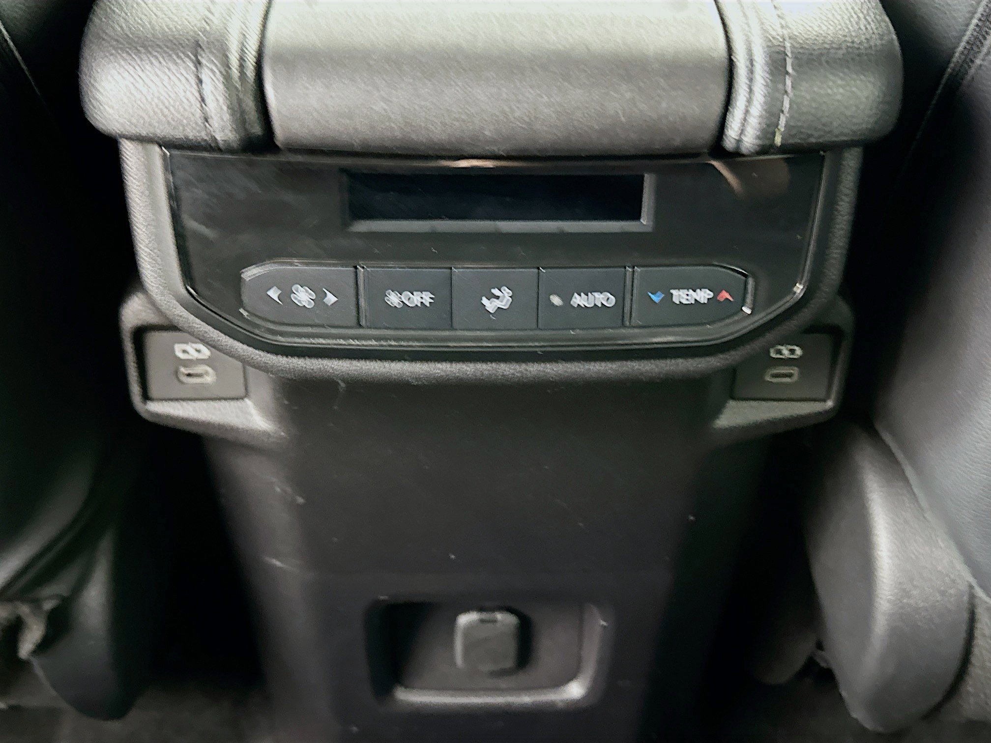 Used 2025 Toyota Grand Highlander AWD image 27