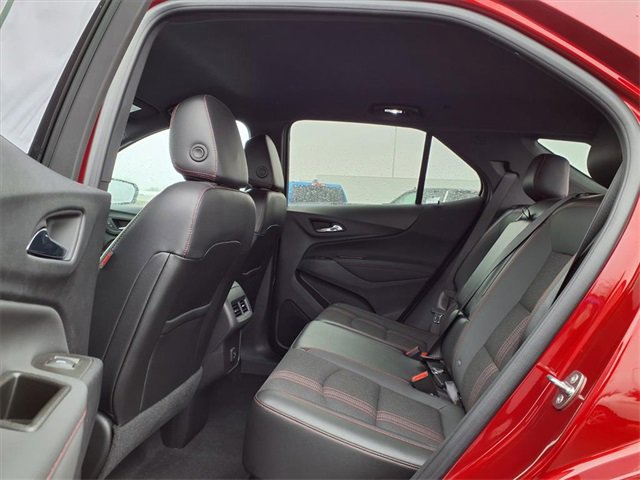 Used 2023 Chevrolet Equinox RS w/ LPO, Floor Liner Package image 16