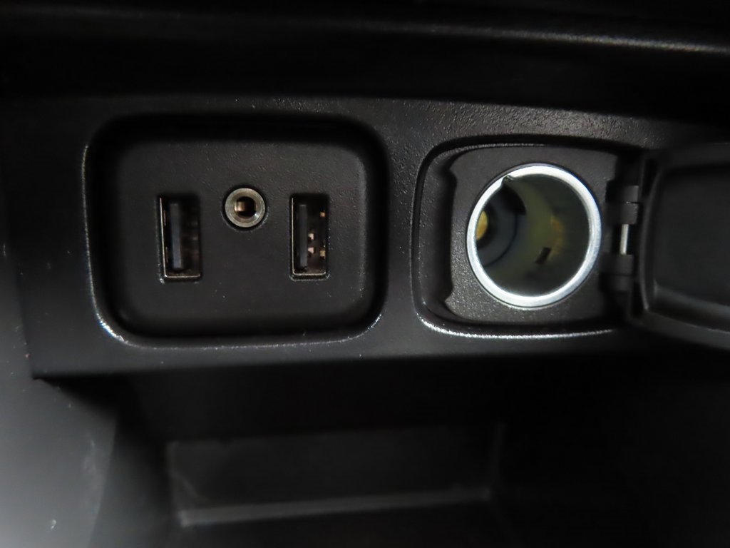 Used 2022 Buick Encore Preferred image 8