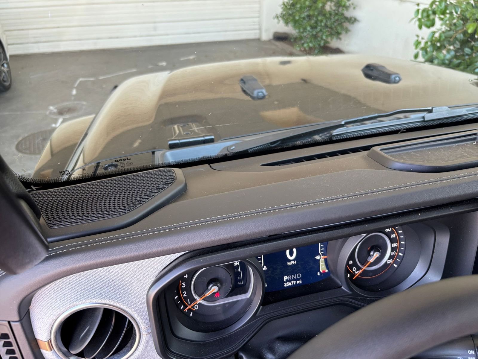 Used 2025 Jeep Wrangler Unlimited Sahara AWD/4WD image 34