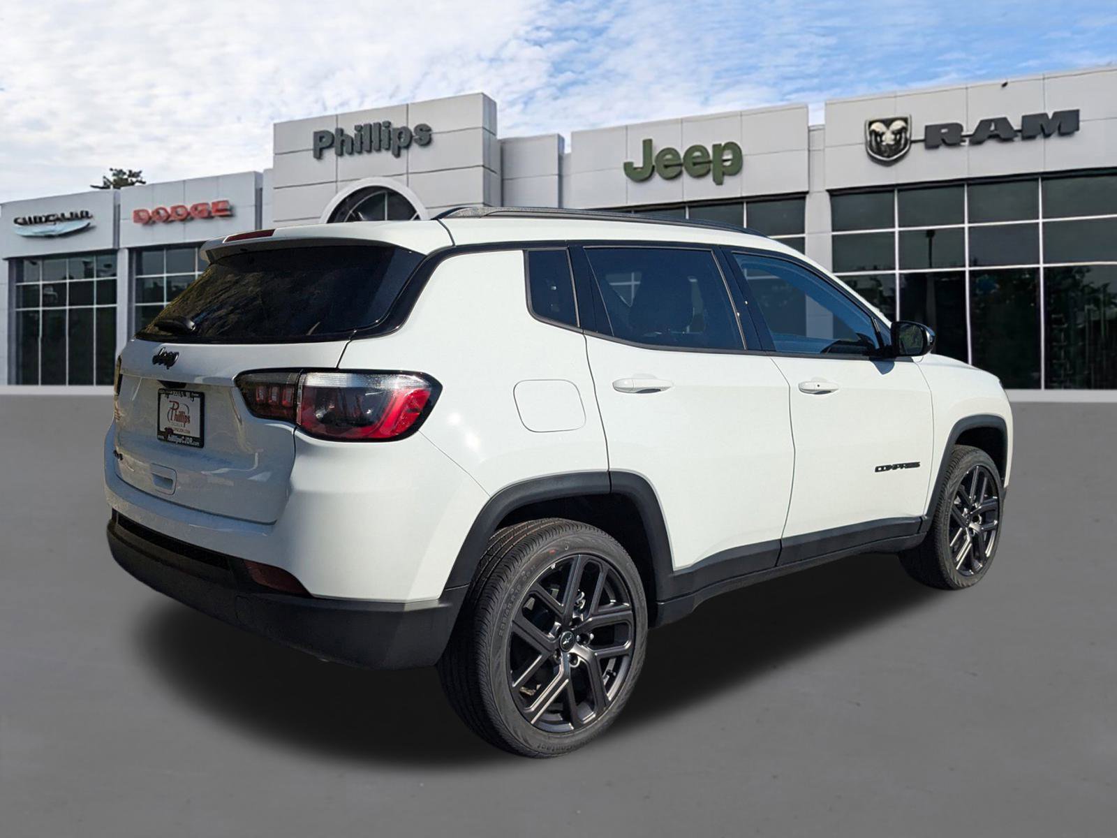 New 2026 Jeep Compass Latitude image 3