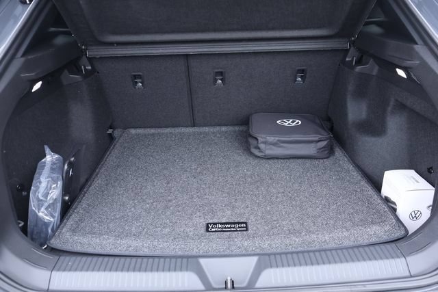 New 2026 Volkswagen ID.4 Pro RWD image 16