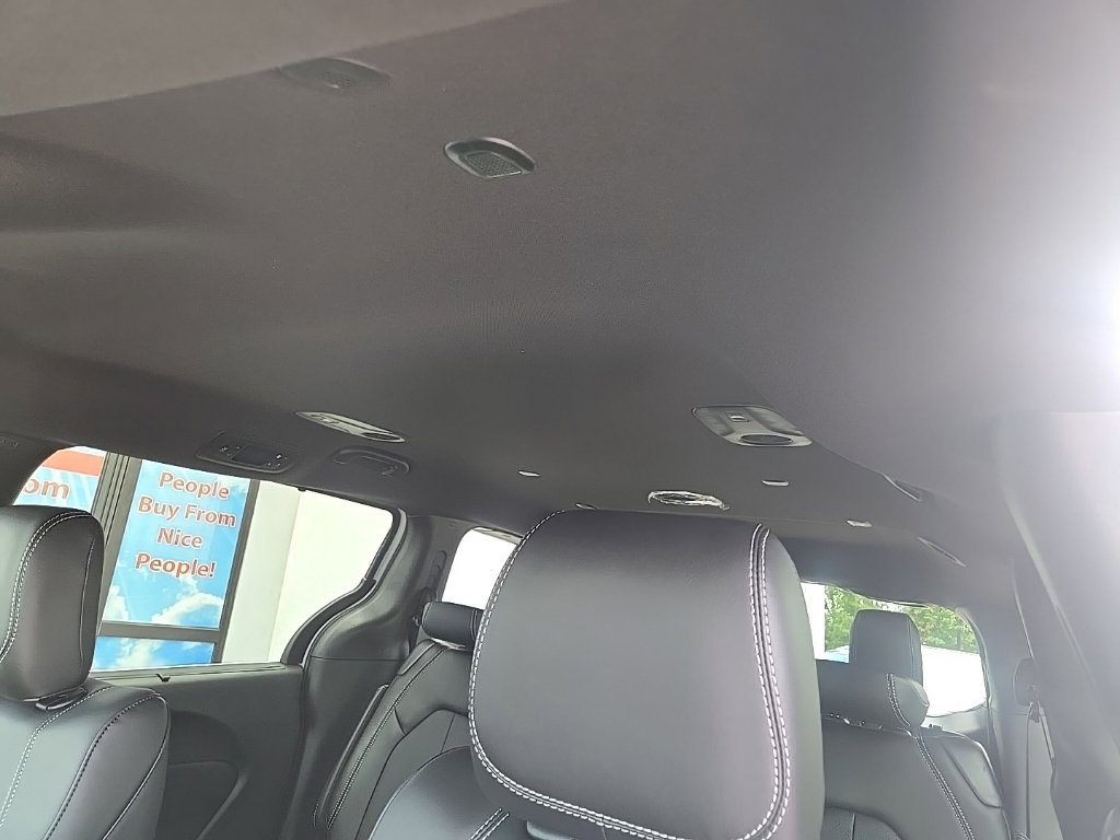 New 2027 Chrysler Pacifica Select w/ Family Tech Group FWD image 42