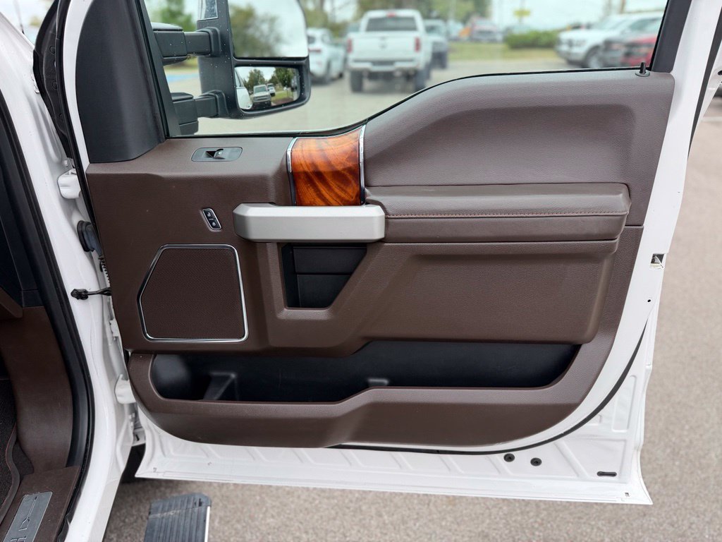 Used 2017 Ford F250 King Ranch w/ King Ranch Ultimate Package AWD/4WD image 20