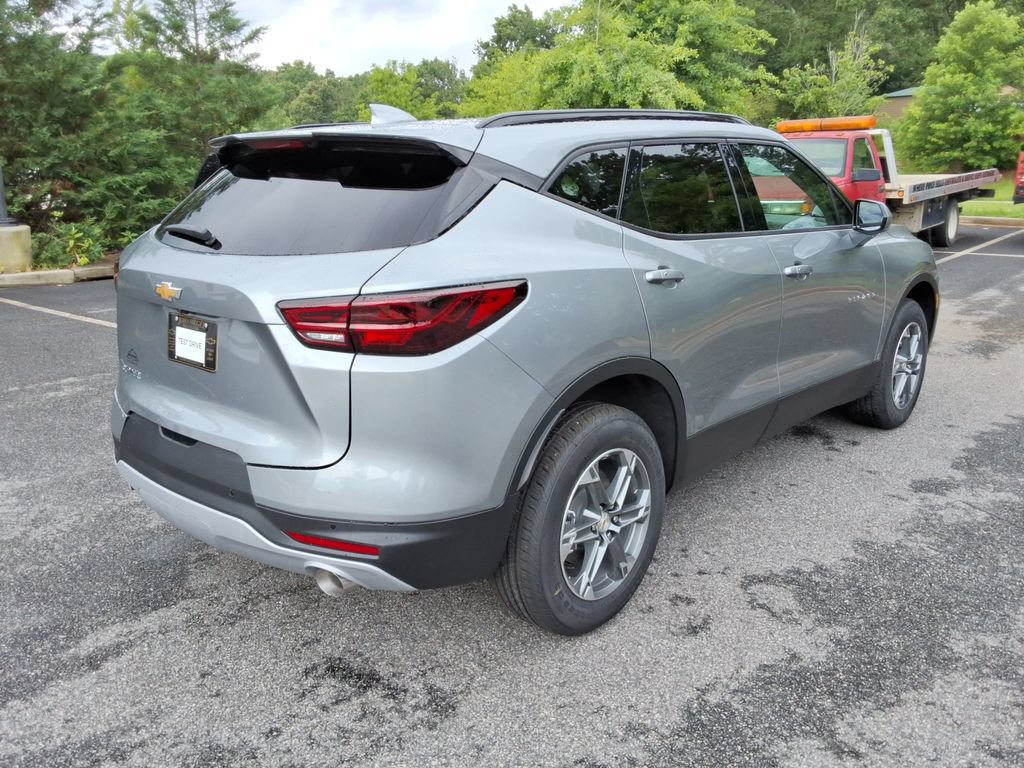 New 2026 Chevrolet Blazer LT w/ Convenience Package FWD image 6
