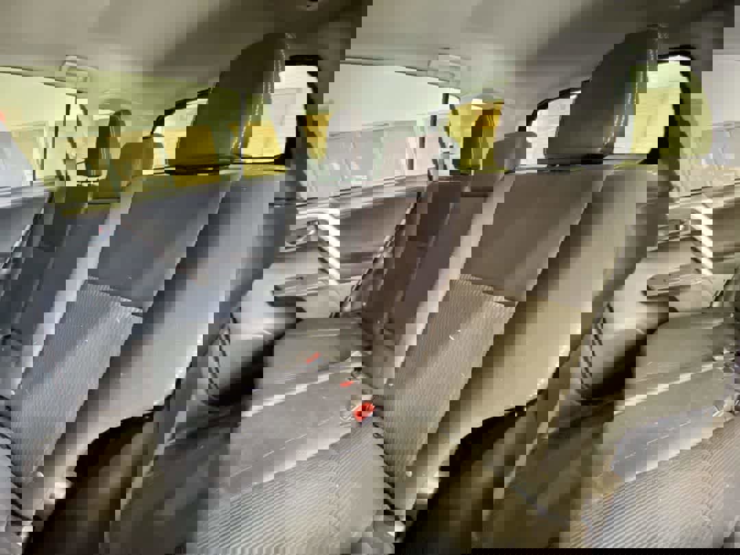 Used 2015 Toyota RAV4 XLE image 25