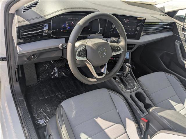 New 2025 Volkswagen Jetta SE image 3