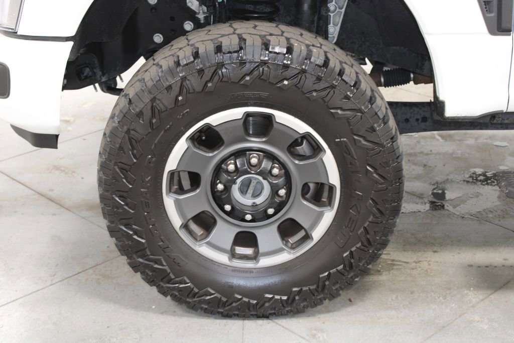 Used 2024 Ford F350 Lariat w/ Tremor Off-Road Package image 22