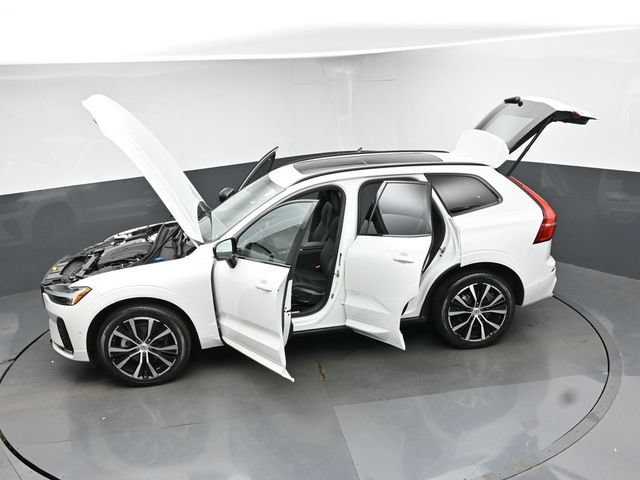Used 2024 Volvo XC60 B5 Plus w/ Protection Package Premier AWD/4WD image 46