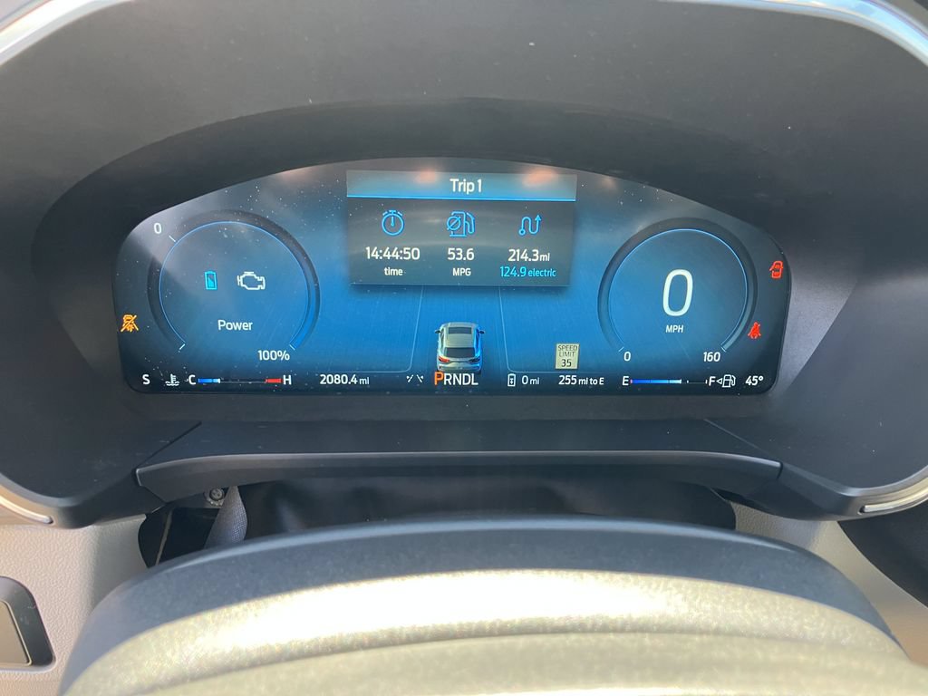 Used 2025 Ford Escape SE w/ PHEV Premium Package FWD image 8