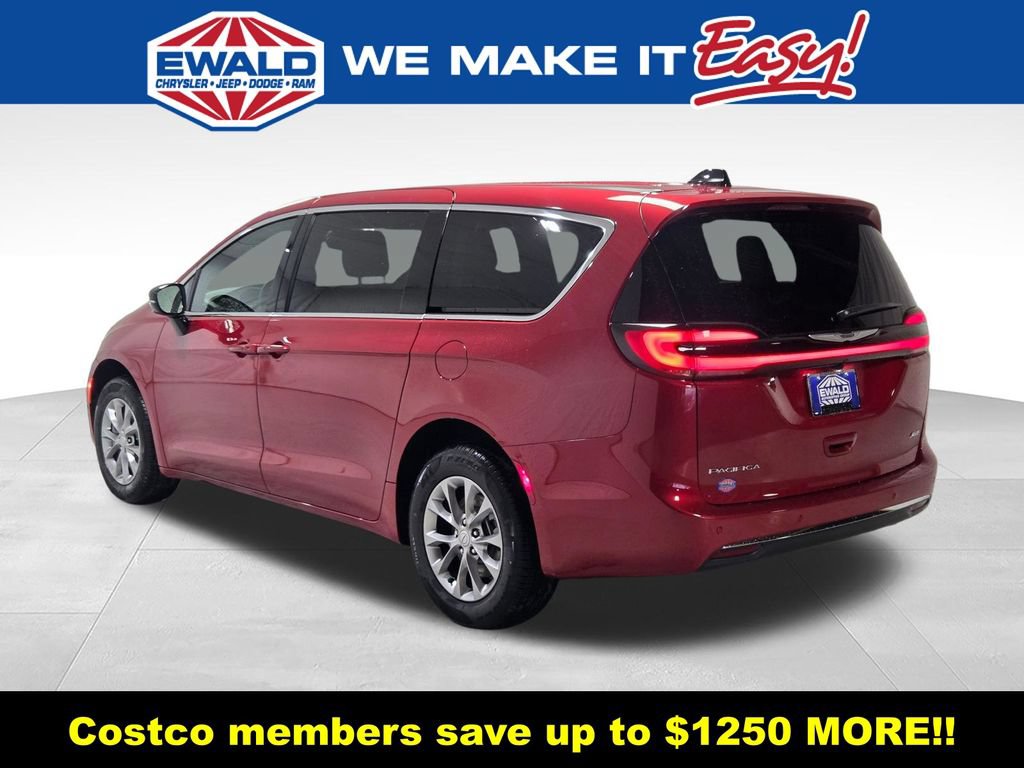New 2026 Chrysler Pacifica Select AWD/4WD image 15