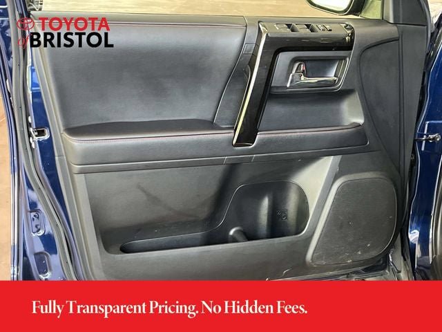 Used 2021 Toyota 4Runner Venture w/ Moonroof Package AWD/4WD image 25