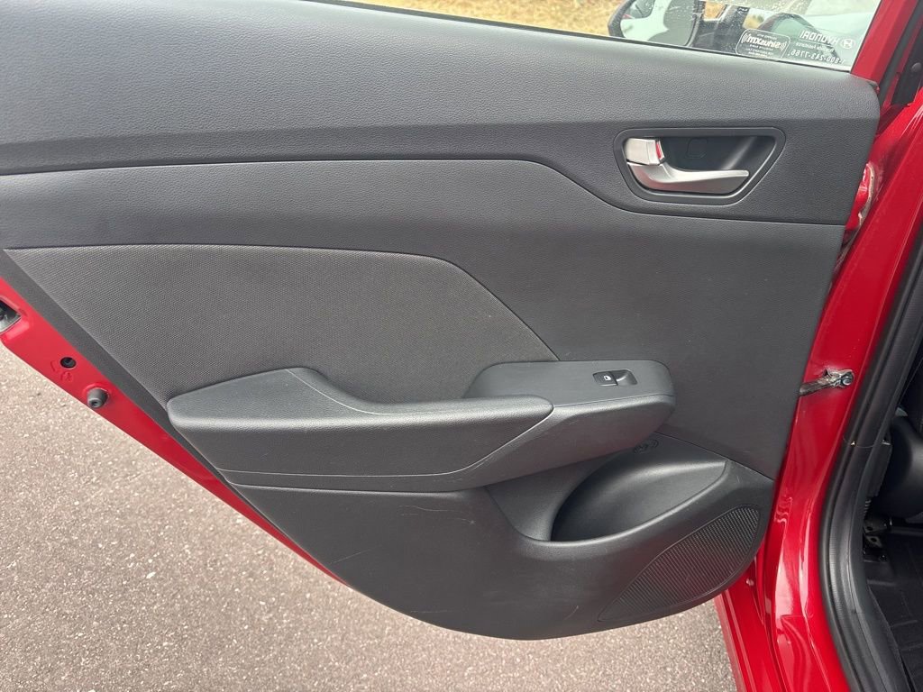 Used 2020 Hyundai Accent SEL FWD image 12