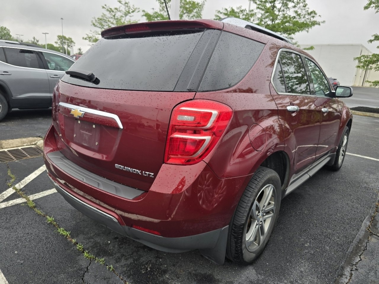Used 2016 Chevrolet Equinox LTZ w/ Enhanced Convenience Package FWD image 7